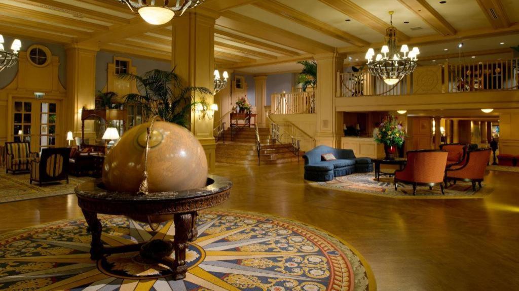 Disney'S Yacht Club Resort Lake Buena Vista Exterior photo