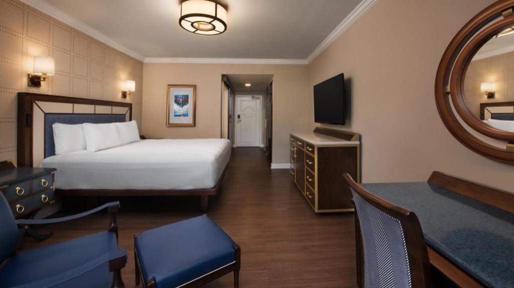 Disney'S Yacht Club Resort Lake Buena Vista Exterior photo